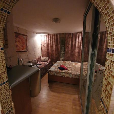 House Hotel Apartments 3 Rivne Extérieur photo