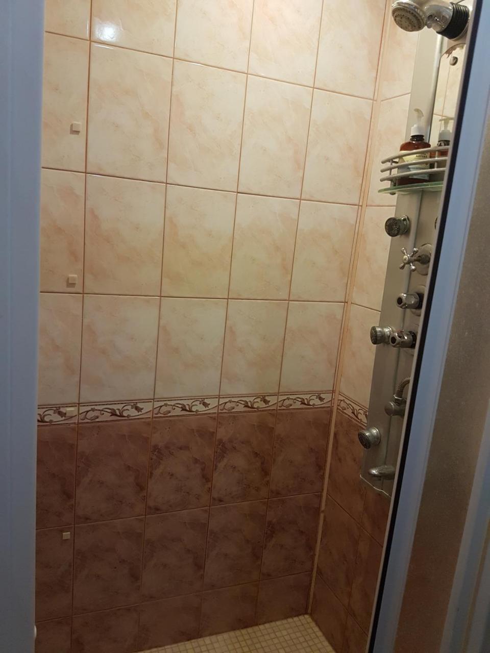 House Hotel Apartments 3 Rivne Extérieur photo