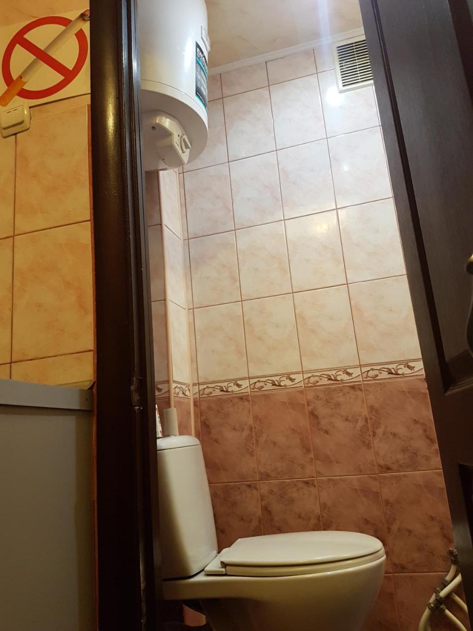 House Hotel Apartments 3 Rivne Extérieur photo